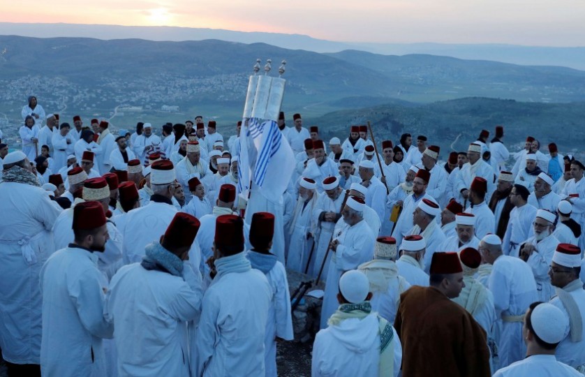 السامريون يهود فلسطينيون يشكلون أصغر طائفة في العالم صور القدس العربي