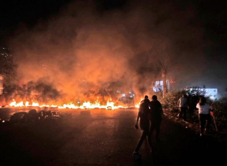 لبنان   حرائق الطبيعة والاقتصاد: ماذا يريد اللبنانيون؟ 16-1