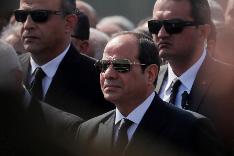 إزاء وجودها العسكري بسيناء.. تل أبيب وواشنطن: “لا يطاق.. مصر في وضع خطير جداً”