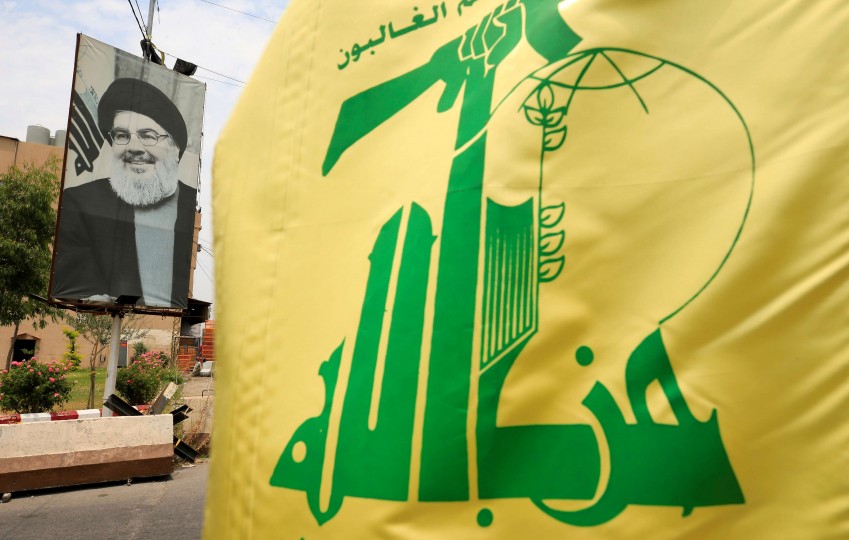 سفير إسرائيل السابق بواشنطن: بعد تصفيتنا لنصر الله هاجمَنا الأمريكيون واتهمونا بالجنون.. “تجروننا إلى الحرب”