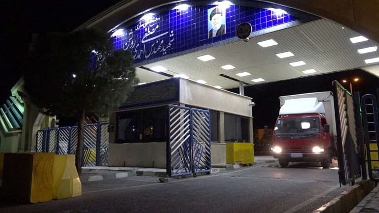 مستشار لخامنئي: التهديد المستمر لطهران قد يؤدي لطرد مفتشي وكالة الطاقة الذرية