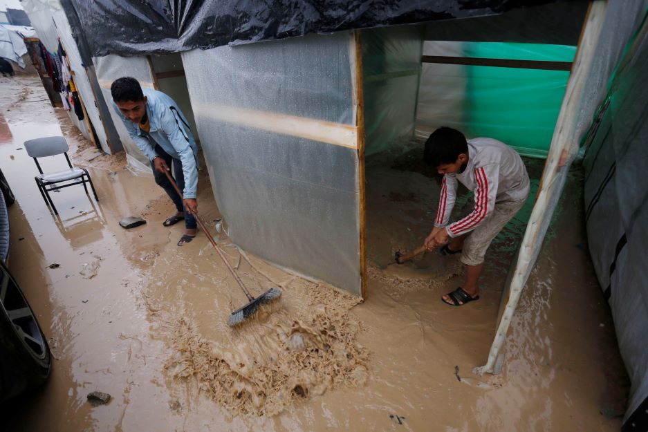 الصحة العالمية تحذّر من مخاطر وباء في غزة