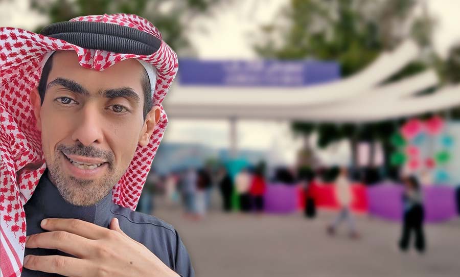 «سبت القيامة» في معرض الرباط للكتاب: طوابير الشباب من أجل توقيع كتاب لسعودي