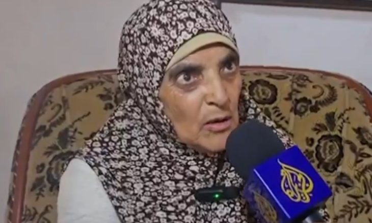 مشهد صادم كلب لجيش الاحتلال ينهش مسنّة فلسطينية في مخيم جباليا فيديو