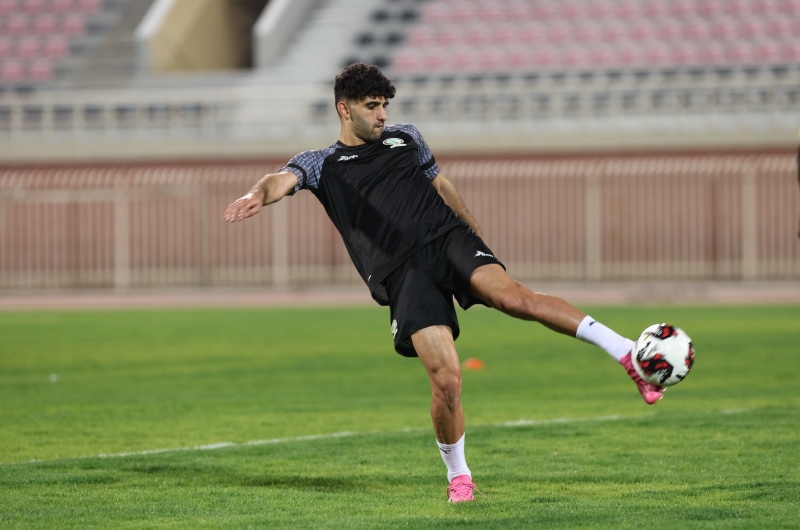 النادي الرياضي القسنطيني يتعاقد مع أول لاعب فلسطيني يحترف في الجزائر- (صور)