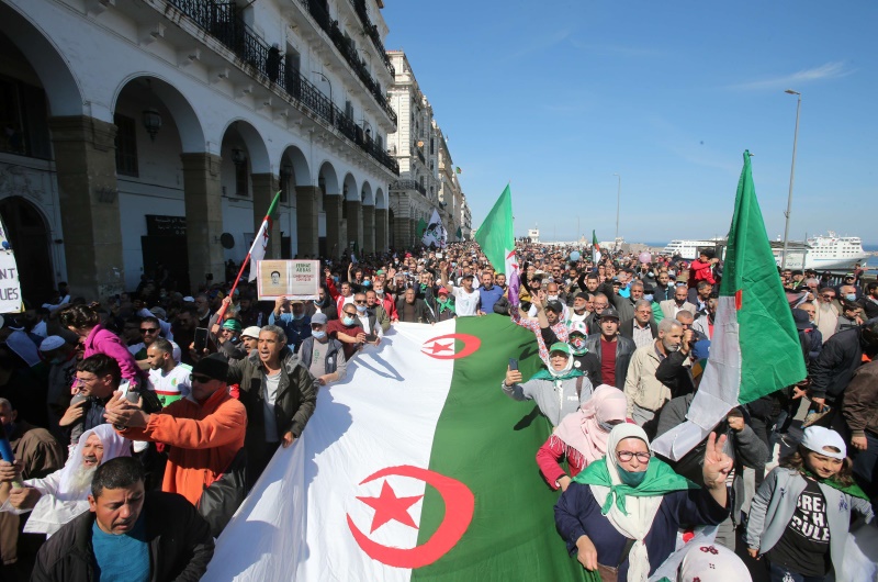الجزائر: الحراك لم يحقق مطالب المطالبين بالديموقراطية لكنه خلق وعيا تداعياته متواصلة 