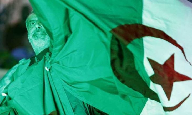 الرئاسيات الجزائرية: تبون يعيد التذكير بحربه ضد “العصابة” ومنافس له يشكو التحيز الإعلامي ـ (فيديوهات)