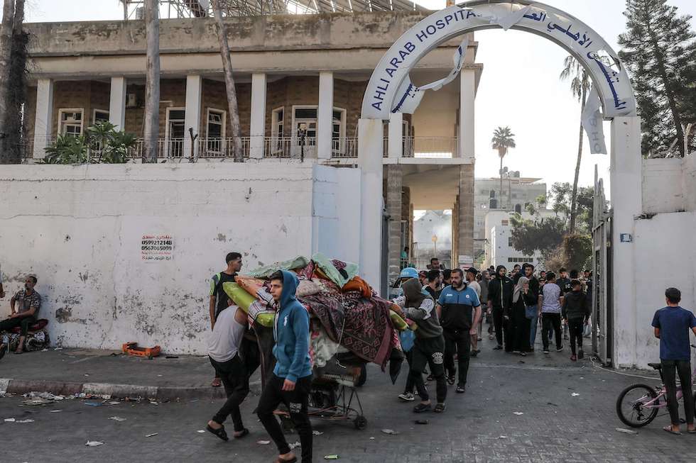 شهداء وجرحى في قصف إسرائيلي استهدف محيط مستشفى المعمداني في مدينة غزة- (فيديو)