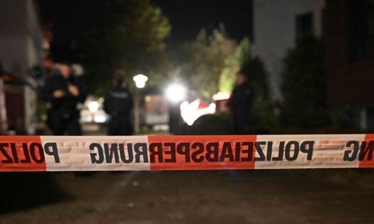 امرأة تطعن خمسة أشخاص في حافلة بألمانيا