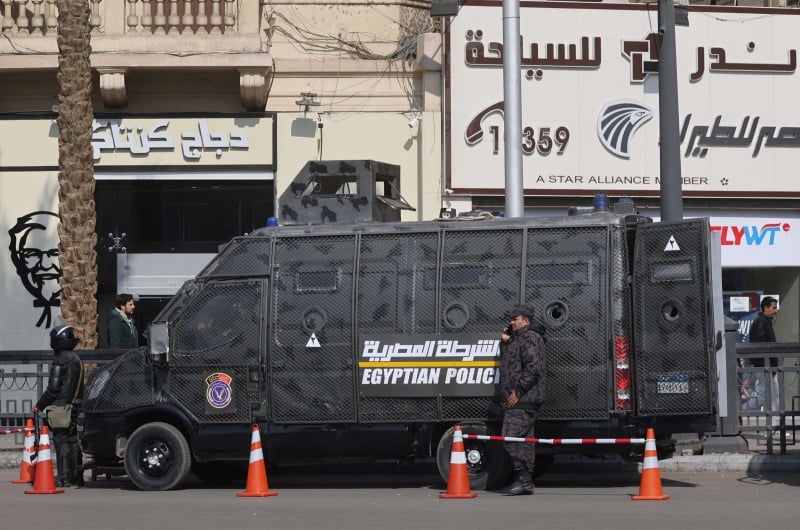 مصر.. تجديد حبس أمين شرطة رفع علم فلسطين وهتف ضد السيسي