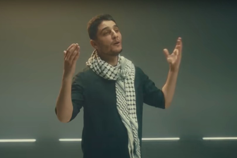 محمد عساف يطرح أغنية “سلام لغزة” ويحرّك الأحاسيس تجاه القضية الفلسطينية- (فيديو)