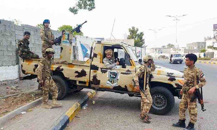 «الانتقالي» يحشد مناصريه في حضرموت لإيصال رسالته وتهديد منافسيه ويجدد دعوته لانفصال جنوب اليمن عن شماله