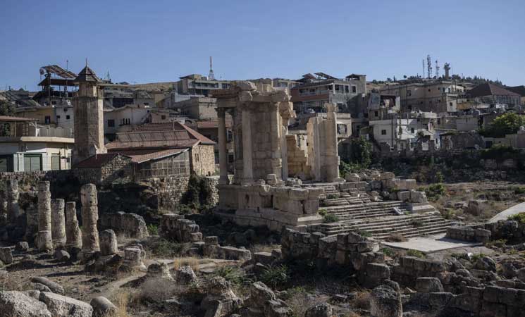 لبنان يعترض على عبارة “جميع الأطراف” في موقف اليونسكو من العدوان الإسرائيلي على المعالم الأثرية