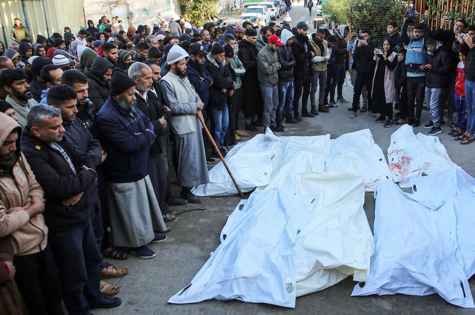 هآرتس.. تحقيق: الجيش الإسرائيلي أقر أمراً يسمح بقتل جماعي في غزة