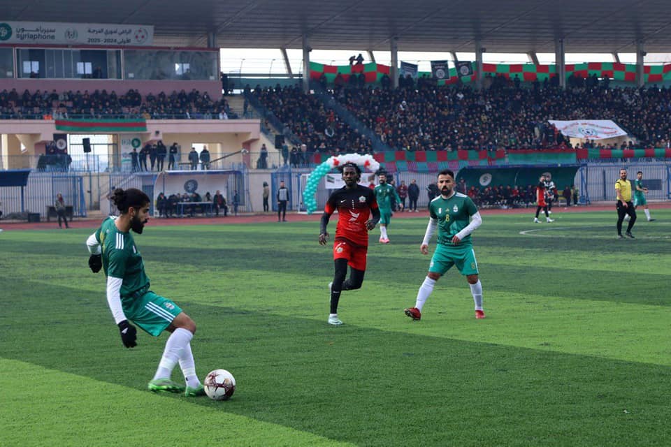 احتفالا بسقوط نظام الأسد.. مباراة ودية في إدلب السورية- (صور)