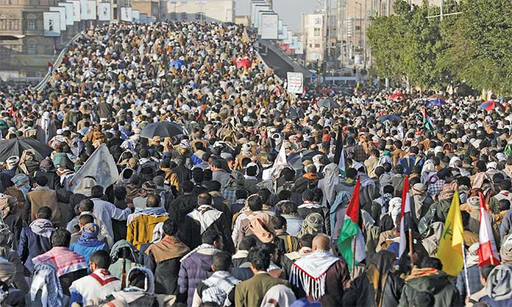 مظاهرات يمنيّة حاشدة تُدين العدوان الإسرائيلي والحوثيون يعلنون عن تنفيذ عمليتين بالطيران المسيّر