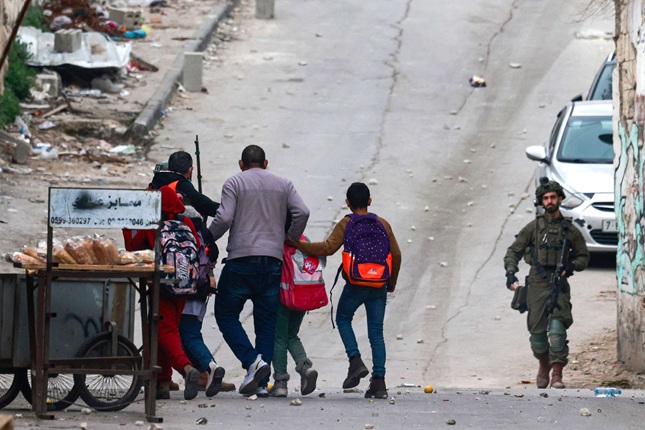 الضفة تحت العدوان.. الجيش الإسرائيلي يقتحم نابلس وينسحب من قباطية