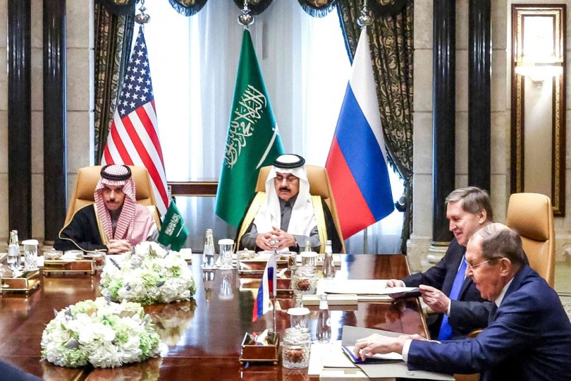 لوفيغارو: إطلاق البيت الأبيض مفاوضات مع الكرملين بشأن أوكرانيا دون إشراك الأوروبيين يؤكّد أن ديغول كان محقاً بخصوص أمريكا