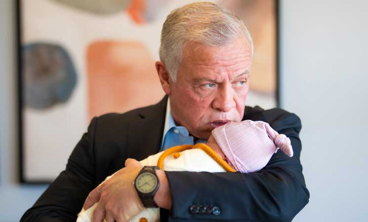 الأردن.. هكذا علّق الملك عبد الله والملكة رانيا على ولادة حفيدتهما الثانية أمينة- (صور)