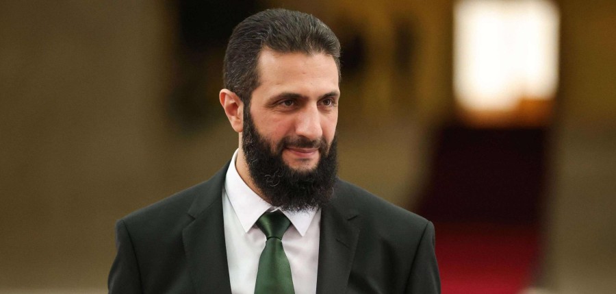 هل ستترك إسرائيل الشرع يصول ويجول في سوريا كما فعلت مع حماس و”حزب الله”؟