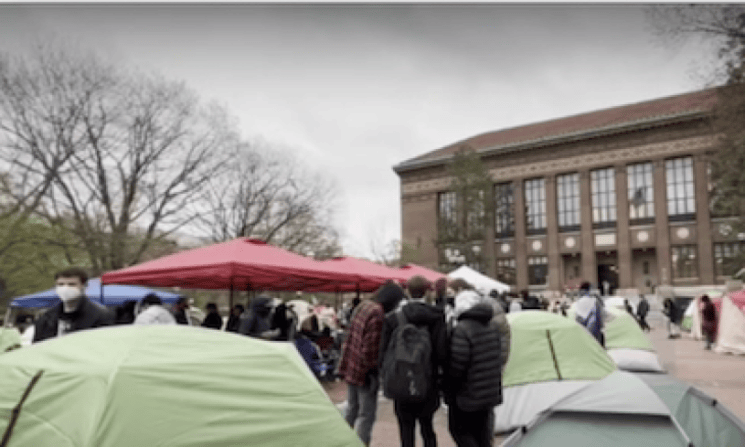 جامعة ميشيغن الأمريكية تعلق عمل مجموعة متضامنة مع فلسطين مدة عامين