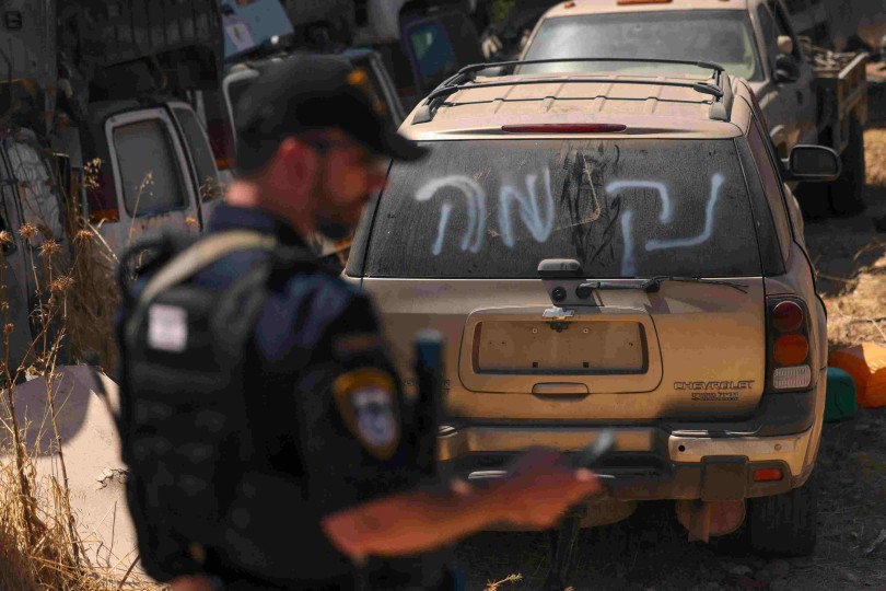 الضفة.. مستوطنون يطعنون فلسطينيا من ذوي الإعاقة في طوباس