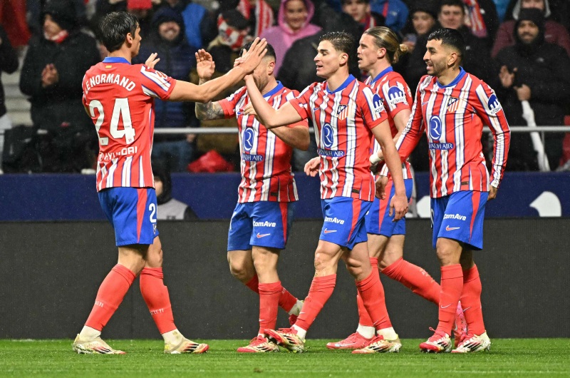 أتلتيكو مدريد ينتزع فوزا صعبا أمام بلباو ويتصدر الليغا مؤقتا