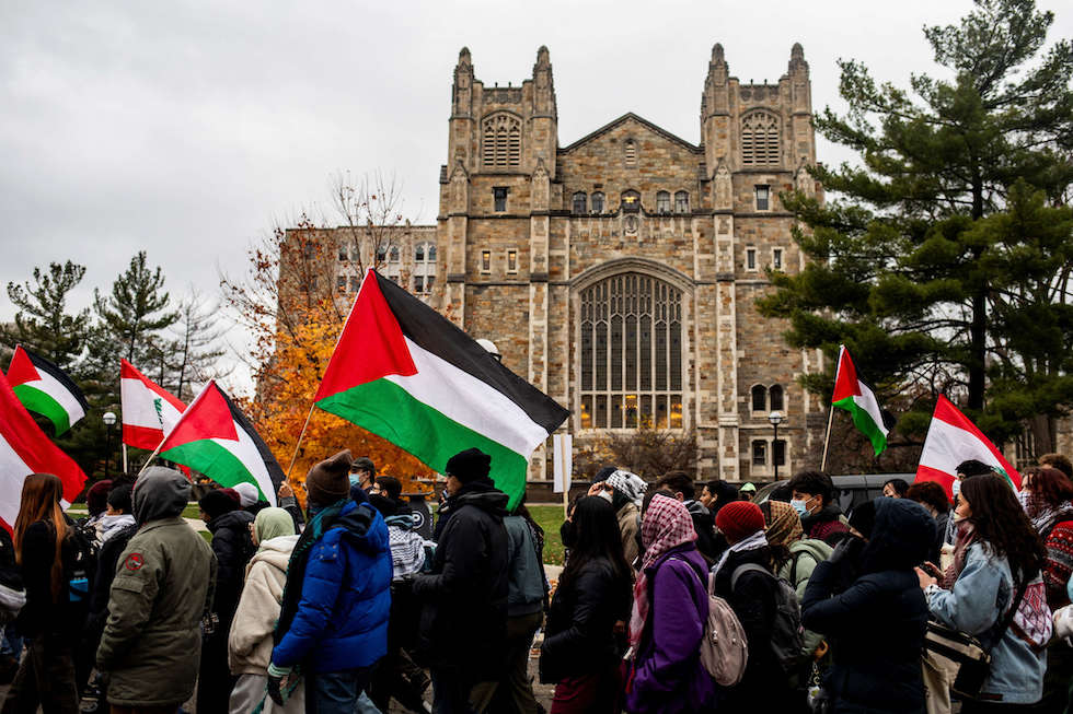 قاض أمريكي يمنع إدارة ترامب من ترحيل طالب مؤيد للفلسطينيين