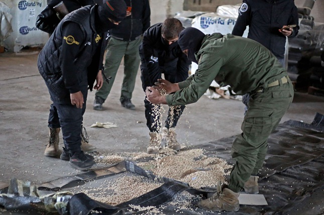 ضبط 250 ألف حبة كبتاغون في ريف درعا جنوب سوريا