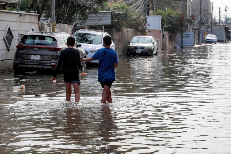 بين أمطار غزيرة وارتفاع تدريجي بالحرارة.. طقس متباين في 9 دول عربية- (صور)