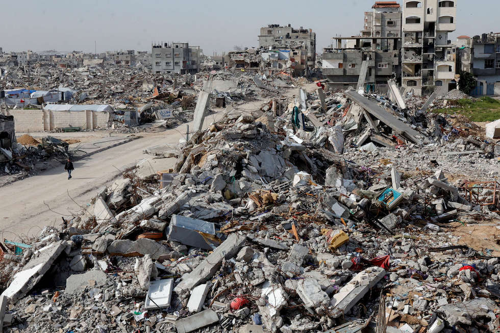غزة.. إصابة 3 فلسطينيين بقصف مدفعي إسرائيلي وسط رفح