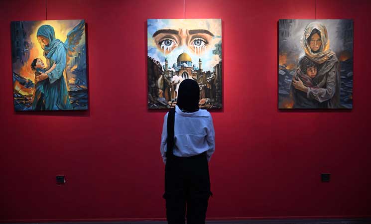 ترجموا المشاعر بريشة.. طلاب أتراك يرسمون “دموع غزة” في لوحة- (صور)