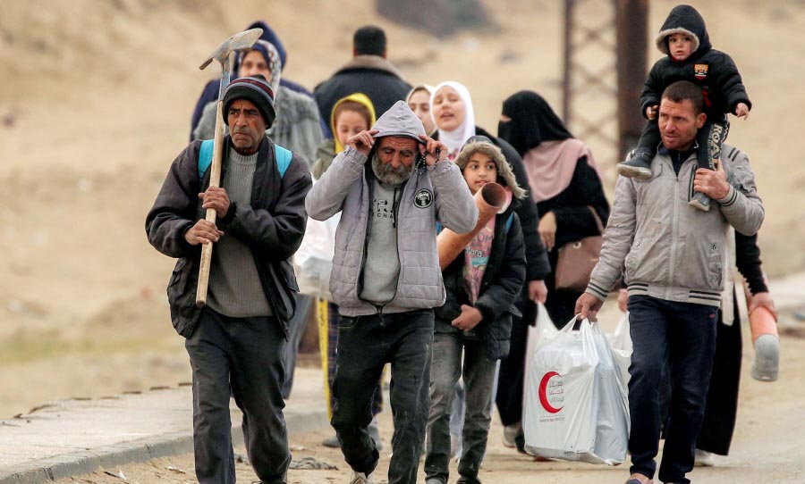 أغنياتُ العائدينَ لأرضِ غزّةَ