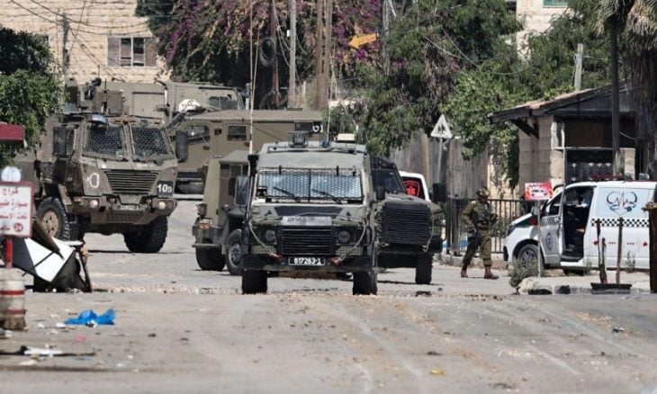إصابة 3 فلسطينيين إثر مواجهات مع جيش الاحتلال الإسرائيلي جنوبي الضفة