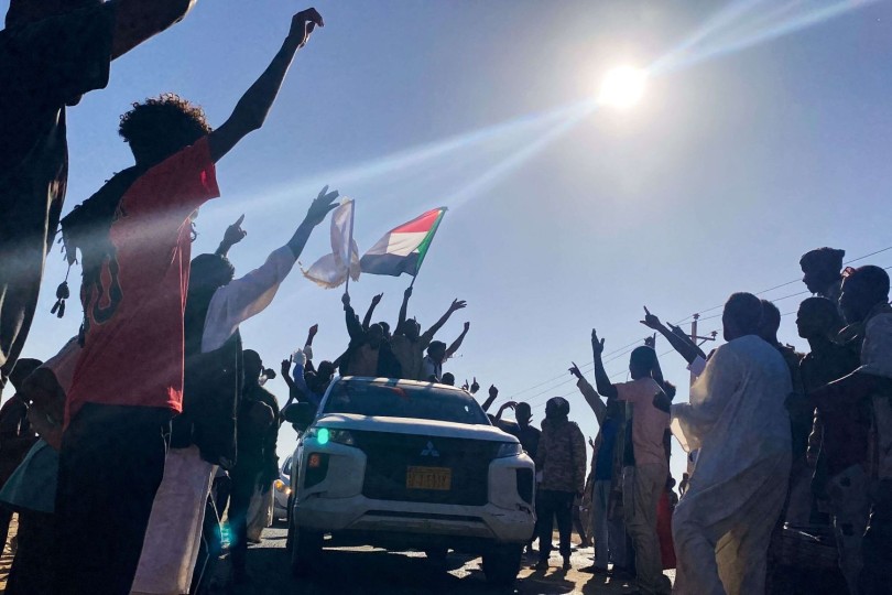 المعركة على الخرطوم: الحرب الأهلية السودانية تعود من حيث بدأت.. لحظة خطيرة في ظل شبح التقسيم
