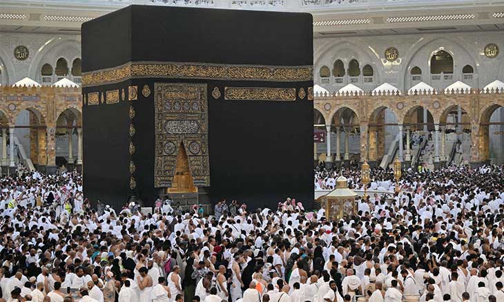 السعودية تعيد فتح باب العمرة للسوريين بعد 14 عاماً من التوقف