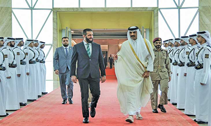 مباحثات لأمير قطر مع الشرع لتطوير العلاقات بين البلدين