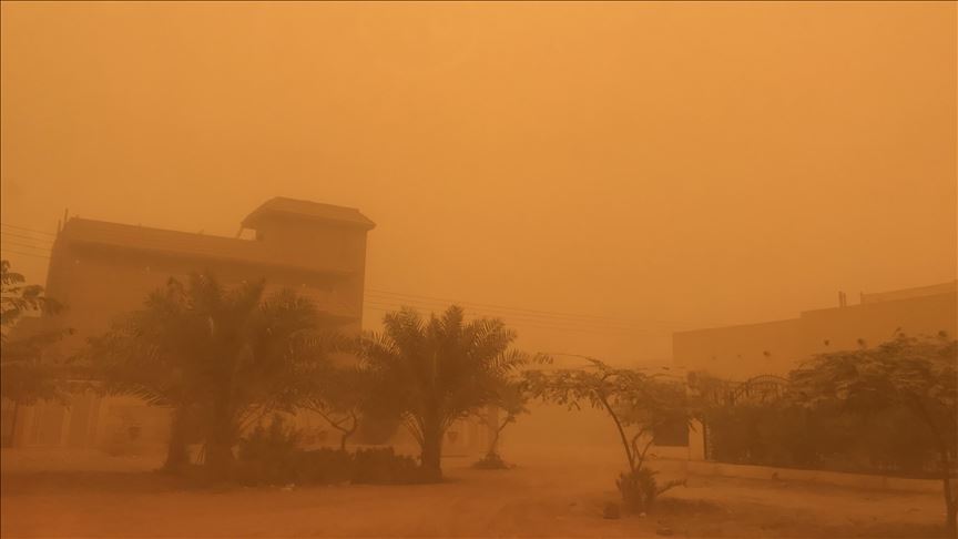 بين غبار وصواعق رعدية.. طقس غير مستقر يواجه 4 دول عربية